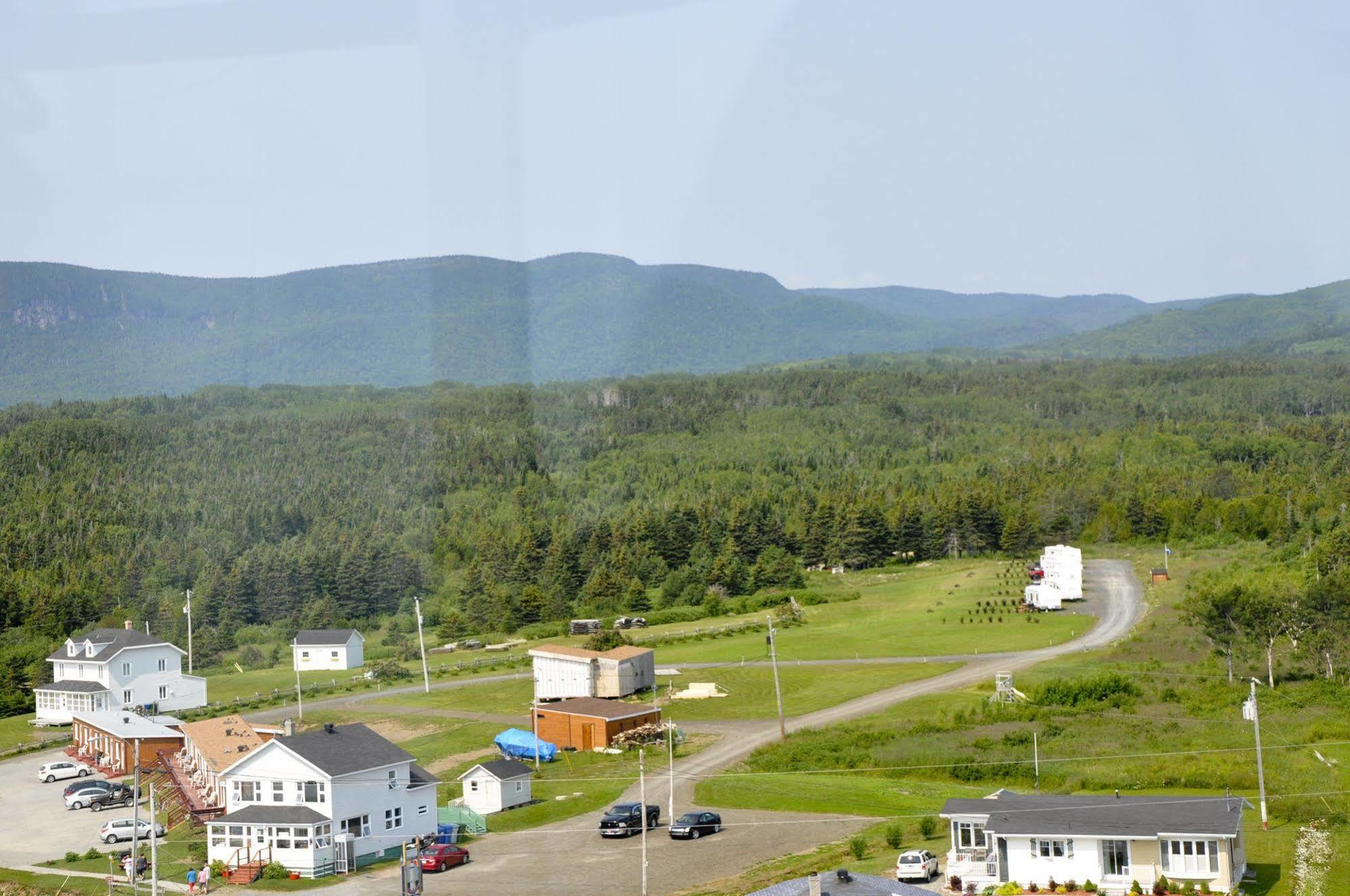 Motel Du Haut Phare Cap-des-Rosiers Eksteriør billede